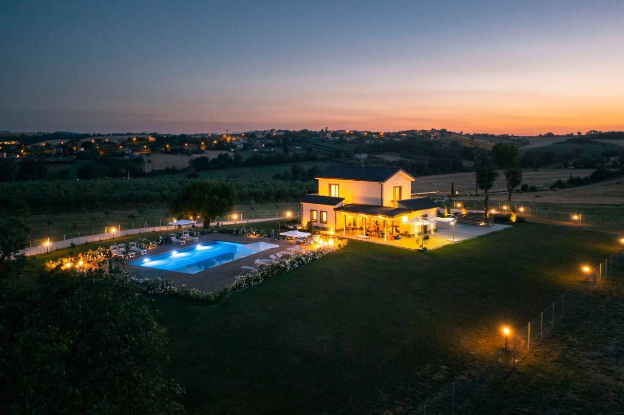 Bed and Breakfast Agri-Relais Ventisettegradi Montemarciano Exterior foto