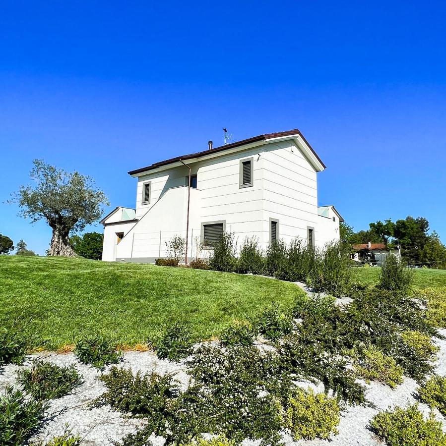 Bed and Breakfast Agri-Relais Ventisettegradi Montemarciano Exterior foto